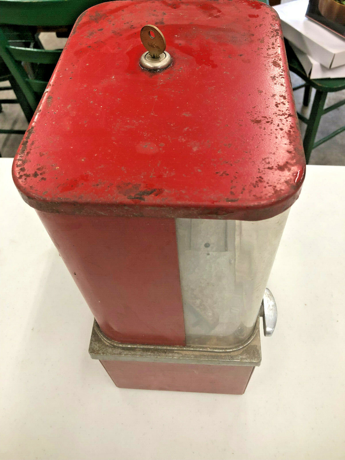 BS4 Vintage Gumball candy 5 cent table top vending dispenser hand crank machine