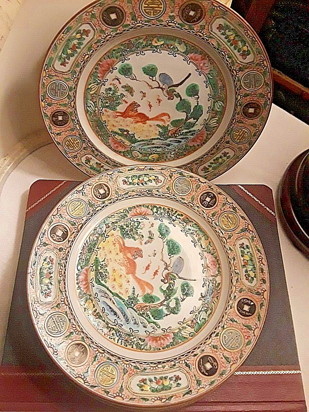 CHINESE , FAMILLE VERTE STYLE   PORCELAIN PLATES  set of 4 approx. 9 1/2