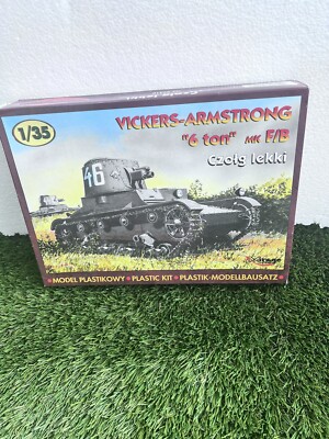 Vickers Armstrong 6 Ton M/K FB Czotg lekki 1/35 Model Kit No. 35310 Mirage Hobby