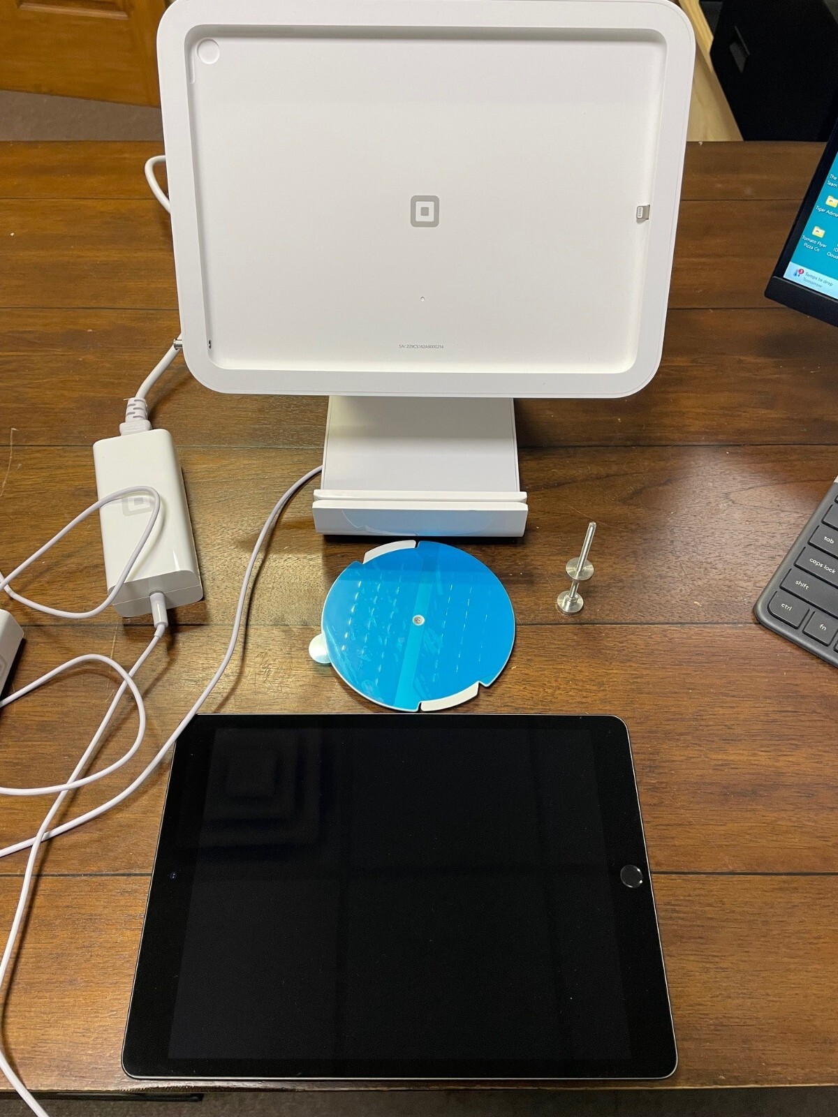 【sasasyu 】Square スタンド sasasyu 】Square スタンド iPad POS Stand — Available in USB