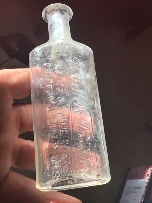 5.75  Tall COLLETTE DRUG STORE NOLTE IHLE CHIPPEWA FALLS WIS 1890 s BOTTLE WI 