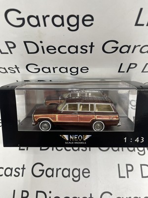NEO SCALE 1989 Jeep Grand Wagoneer Burgundy Red Woody 1:43 Scale Resin Model NEW
