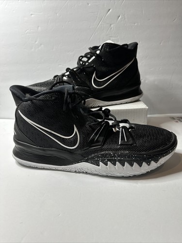 Nike Kyrie 7 TB Basketball Shoes Black White DA7767-001 Men’s Nike Kyrie 7 TB Basketball Shoes Black White DA7767-001  main image 3