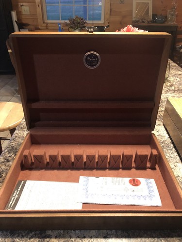 Vtg Empty Wood Silverware Storage Box Case Chest Tan/beige Inside. Nakens