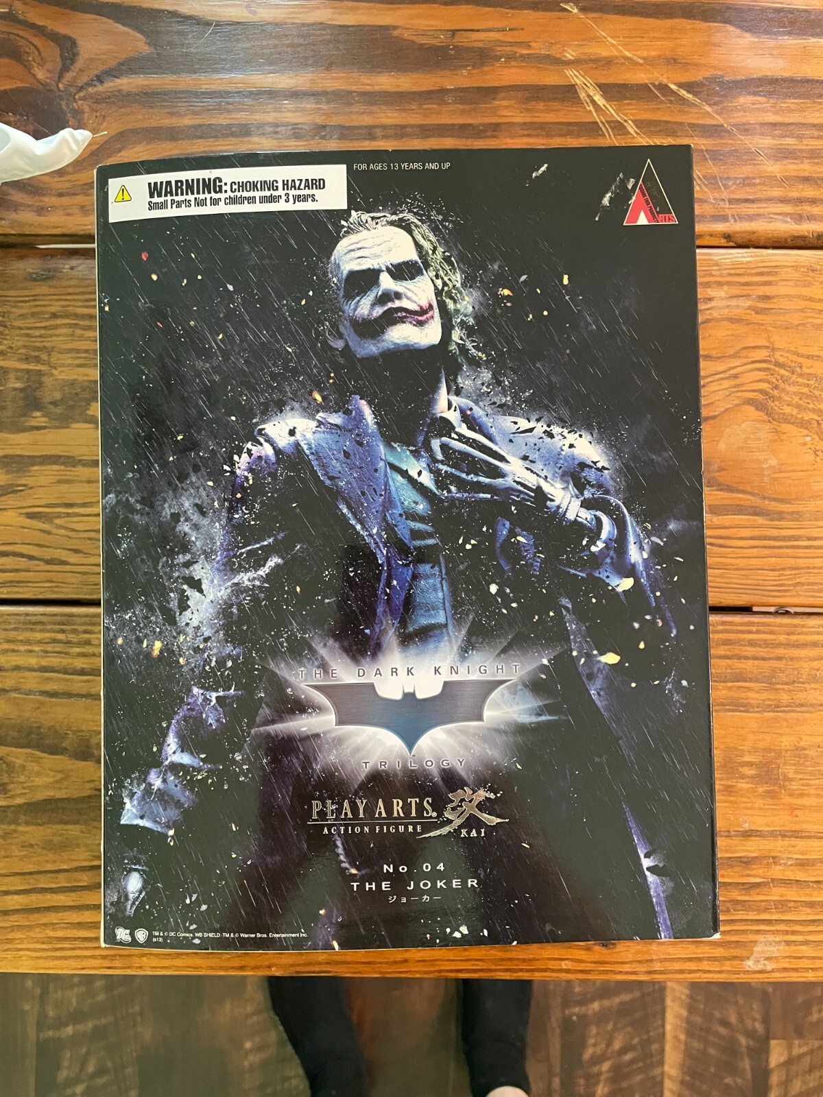 Play Arts Kai Joker Batman: TDK Square Enix - READ
