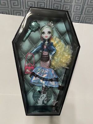 Monster High Haunt Couture Lagoona Blue Doll Mattel, New In Box