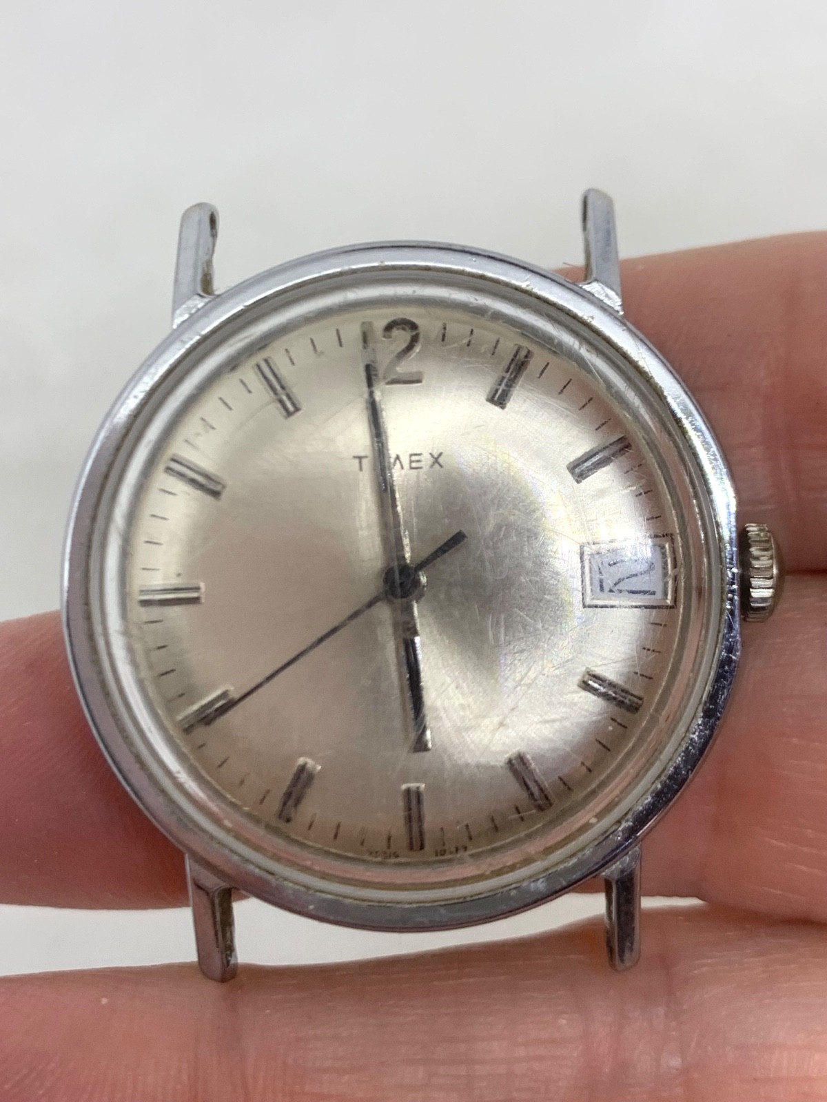 Vintage 70s Timex Unisex Automatic Silver Tone Analog Watch 25319