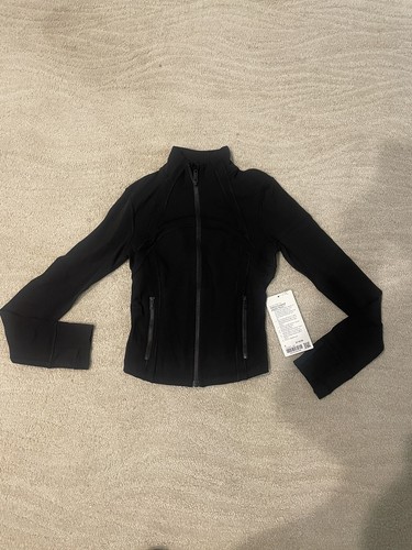 lululemon Define Cropped Jacket ブラック　10 Womens Lululemon Define Cropped Jacket Nulu NWT Ret $118
