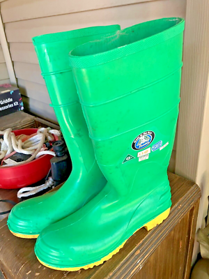 Plastic steel top toe boots