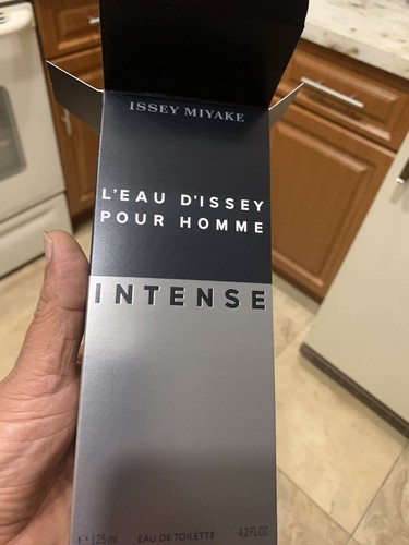 L'EAU D'ISSEY POUR HOMME INTENSE by Issey Miyake 4.2 oz EDT