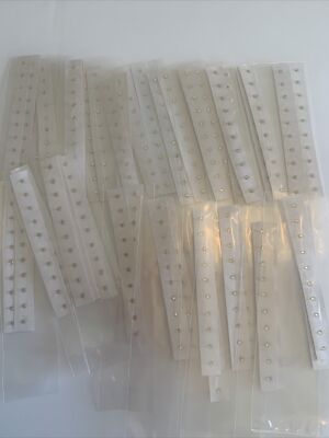 200 CRYSTAL EAR BEADS FOR AURICULAR ACUPUNCTURE IN M-COLORS AMBAR