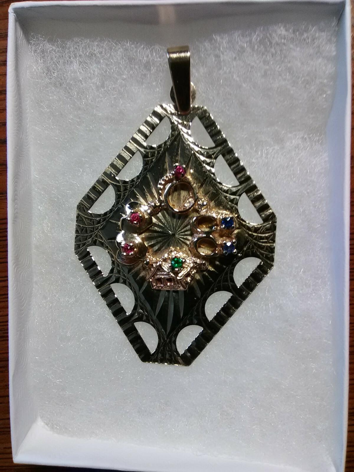 Vtg 10k Gold Pendant Charm Circle of Life w/ Gems Love,marriage,Kids,House 8.4 g