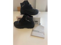 uvex quatro safety boots