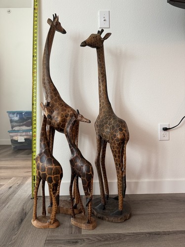 Family Of 4 Giraffes Wooden Statue