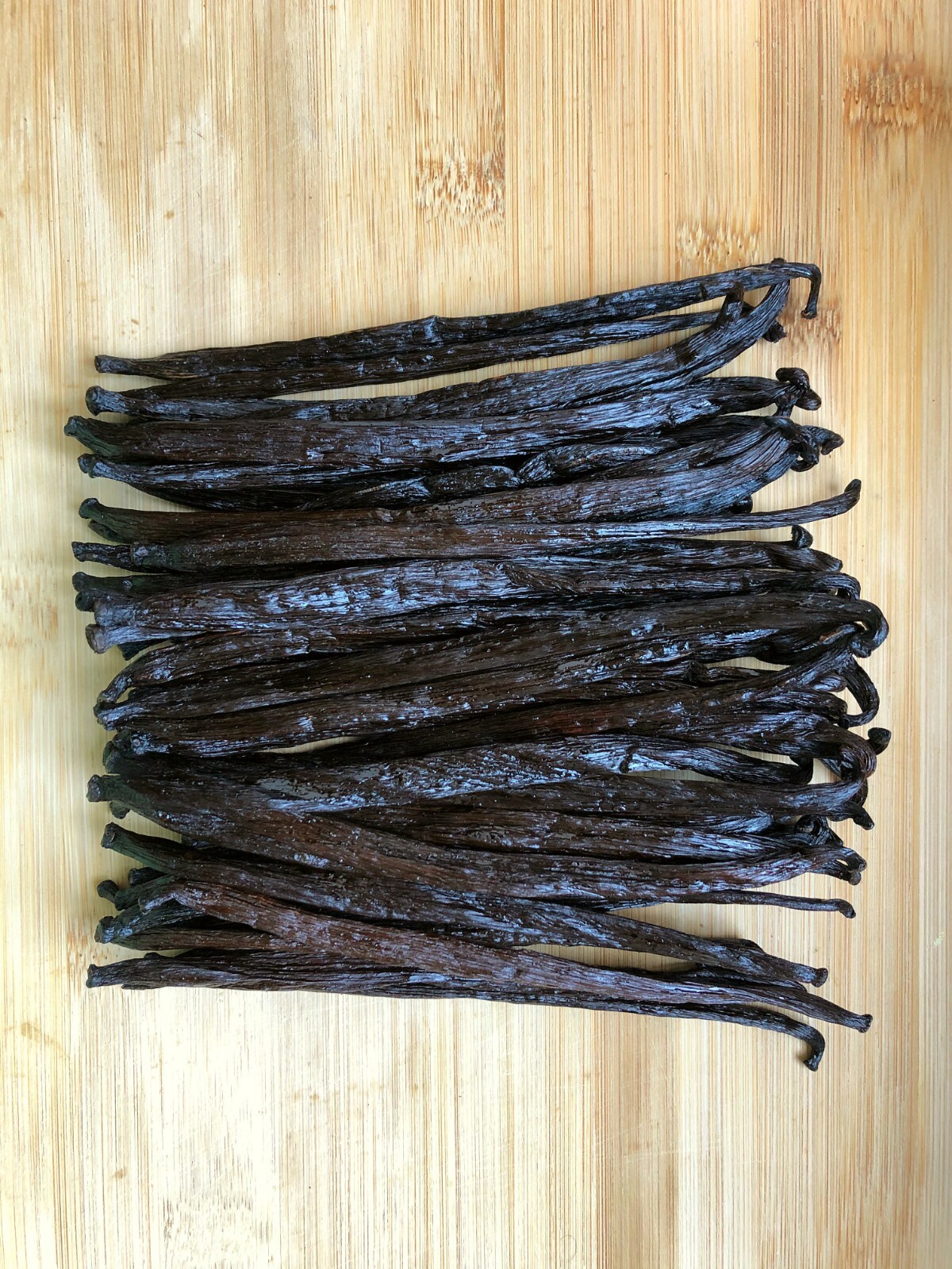 Tahitian Bourbon Vanilla Beans Grade B, Whole Beans for Baking and Extract