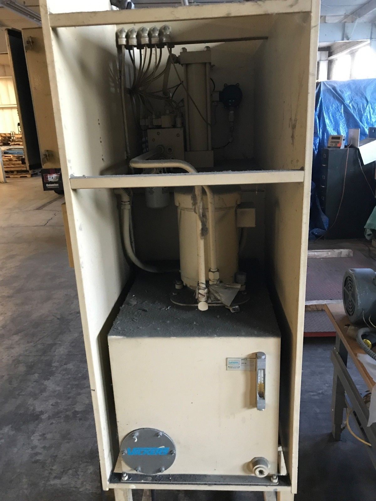 DAKE 12 TON C-FRAME HYDRAULIC PRESS WITH FORCE MONITOR