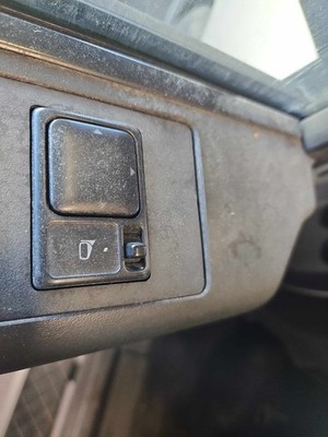 Used Front Door Mirror Switch fits: NISSAN TITAN 04