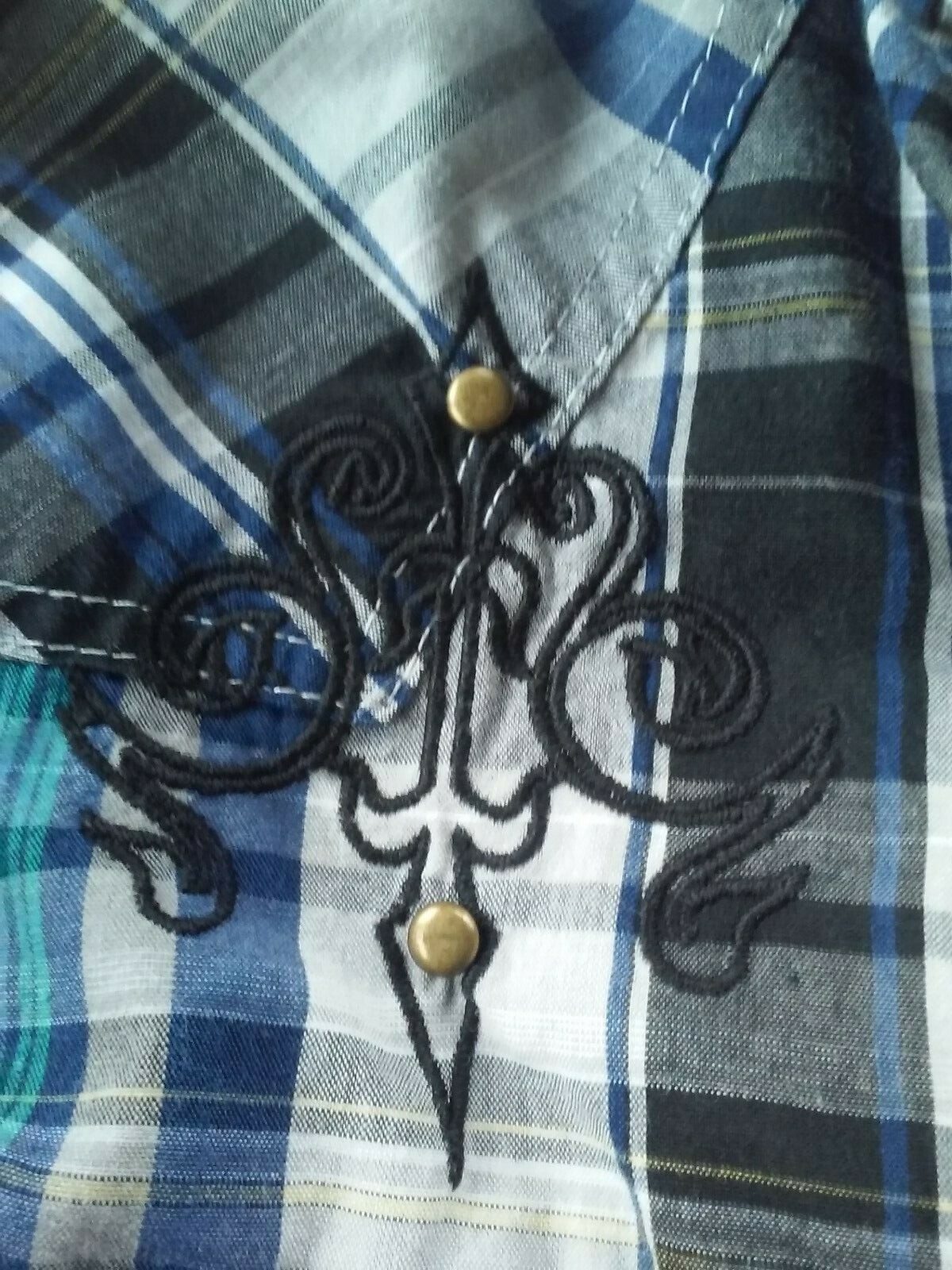 BOYS SHIRT, SZ MED,WESTERN/GOTHIC BLUE/BLACK PLAID,BLACK SCROLL GRAPHIC,STUDS