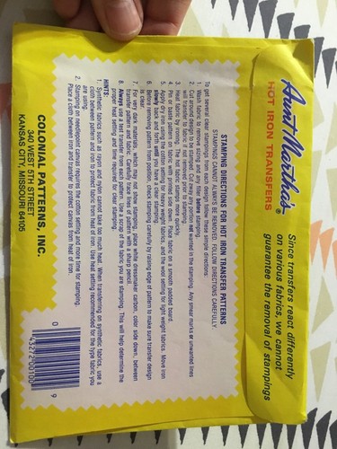 Aunt Marthas Hot Iron Transfers 3670 Beautifully Detailed Flowers For Crafts