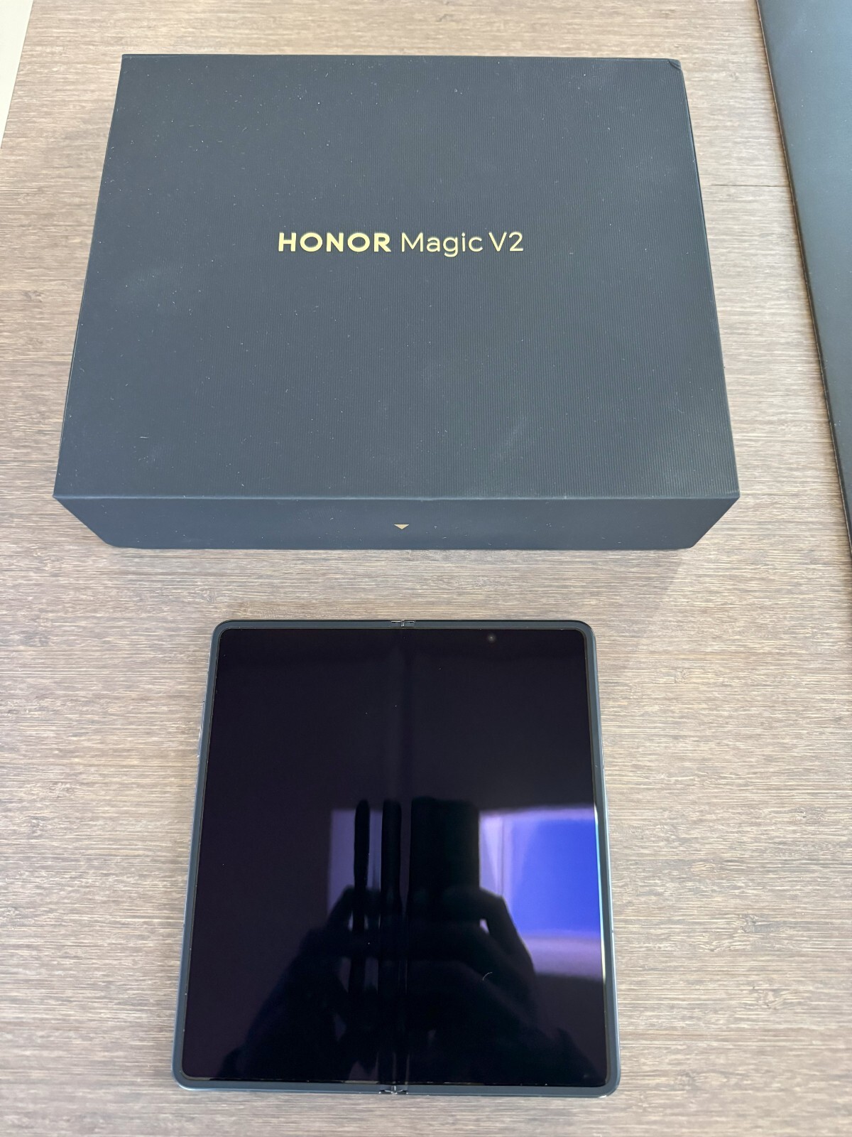 HONOR Magic V2 グローバル版 16GB/512GB HONOR Magic V2 5G Dual SIM, 16GB/512GB – Leather Black
