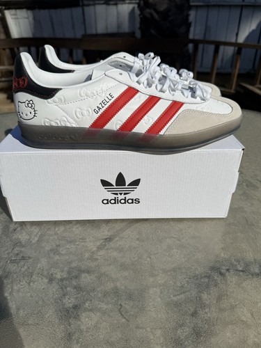 Size 11 wmns/ 10 men's - adidas Hello Kitty x Gazelle Indoor