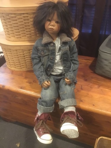 Annette Himstedt “ Nakuma” Please Read