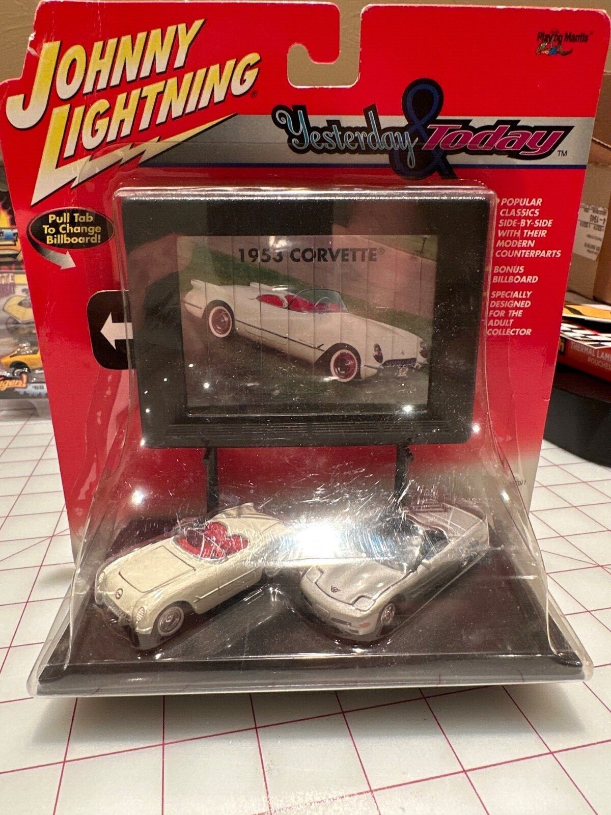 ジョニーライトニングイエスタデイ&トゥデイシボレーカマロ1/64