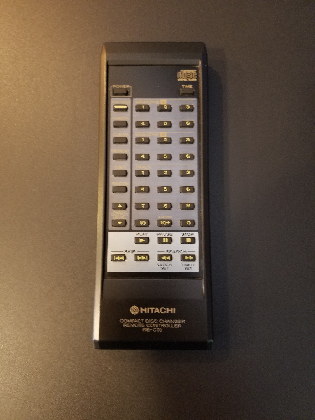 Hitachi Model DA-C70 Compact Disc Changer 6+6Twin Magazine 12 CD Player w/Remote