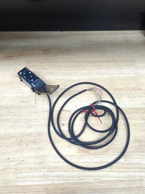 Keyence IL-1050 Laser Sensor Amplifier unit, DIN-rail mount type