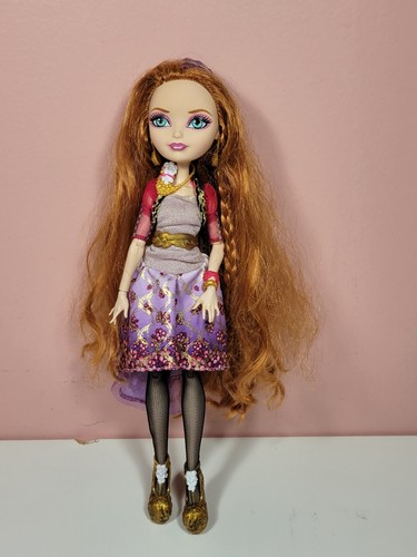 Ever After High Doll Holly O'Hair Original First Chapter