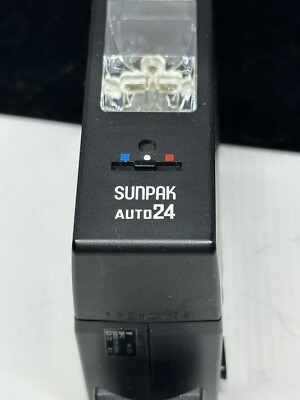 SUNPAK auto 24 Shoe Mount Flash w/ For Old Vintage SLR Camera