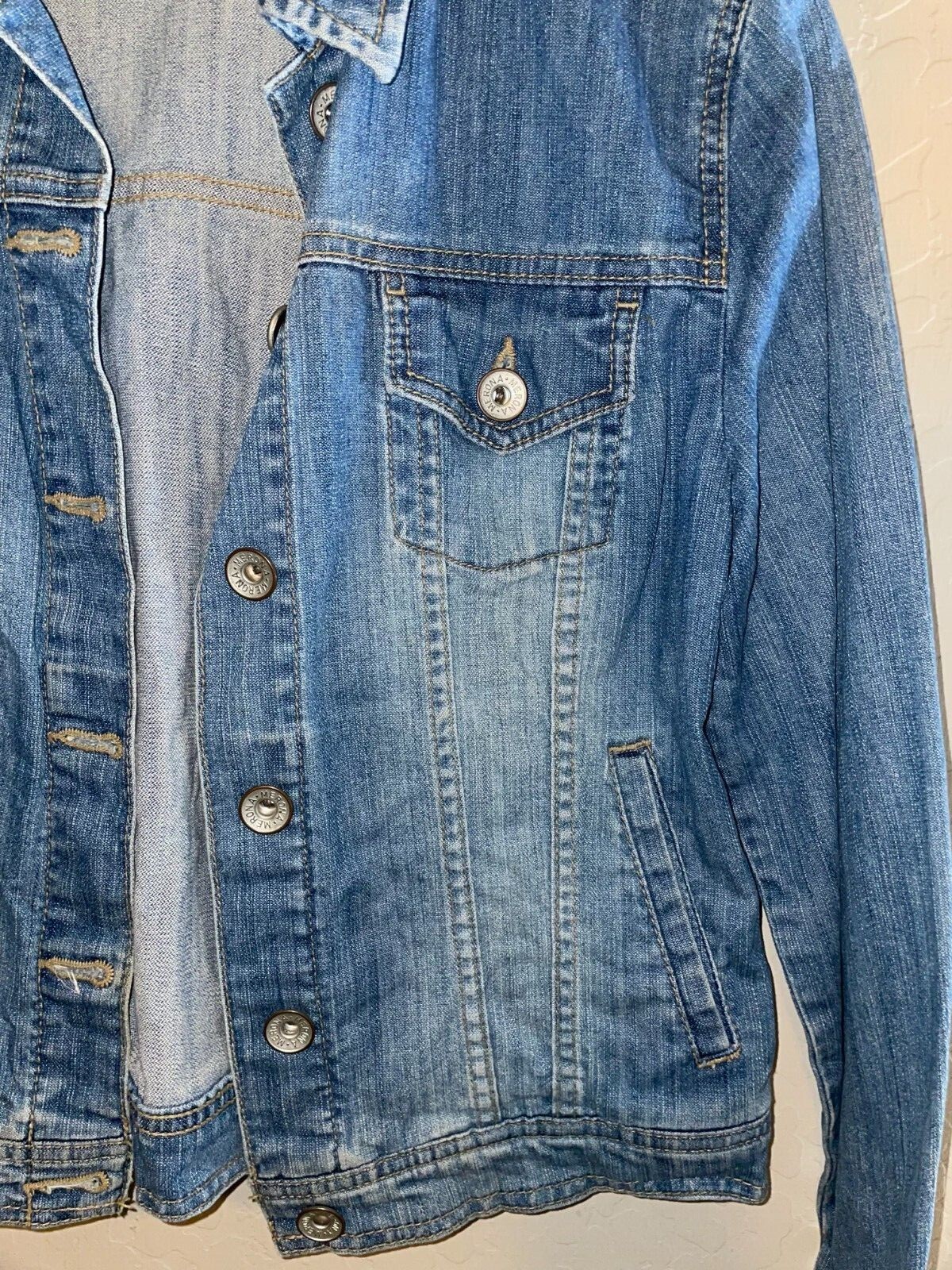 Merona Long Sleeve Light Wash Jean Jacket Women's Small
