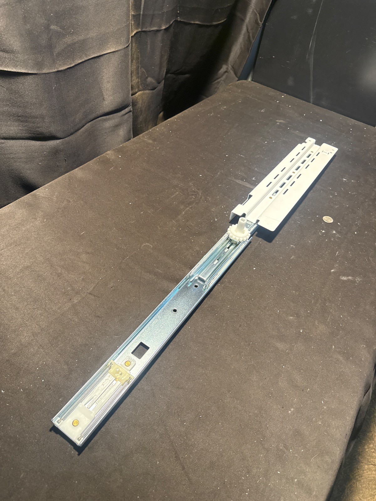 Lower Drawer Slide Rail Right  DA97-10595D
