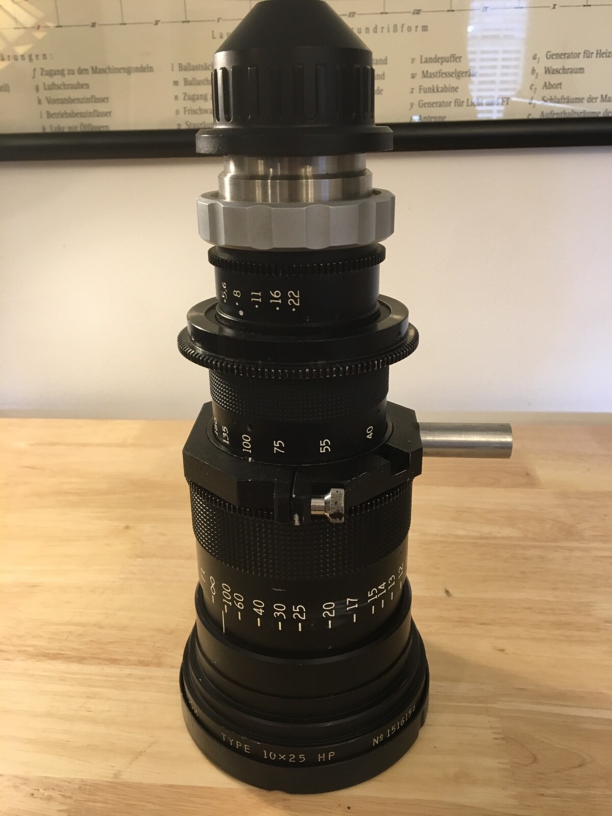 Angenieux 25-250MM T3.7 w/15mm & 19mm brackets & case