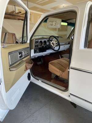 image 4 of interior