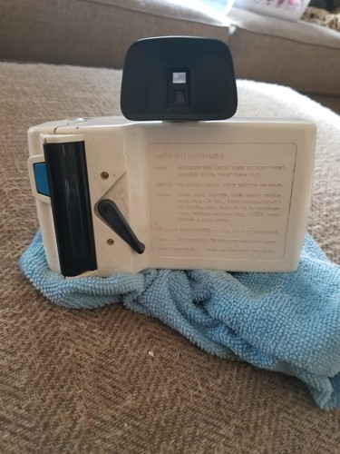 Vintage Old Swinger Polaroid Land Camera Model 20 UNTESTED