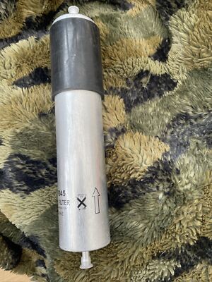 NEW COMLINE ENGINE FUEL FILTER GENUINE OE QUALITY EFF045. NOS No Packaging.