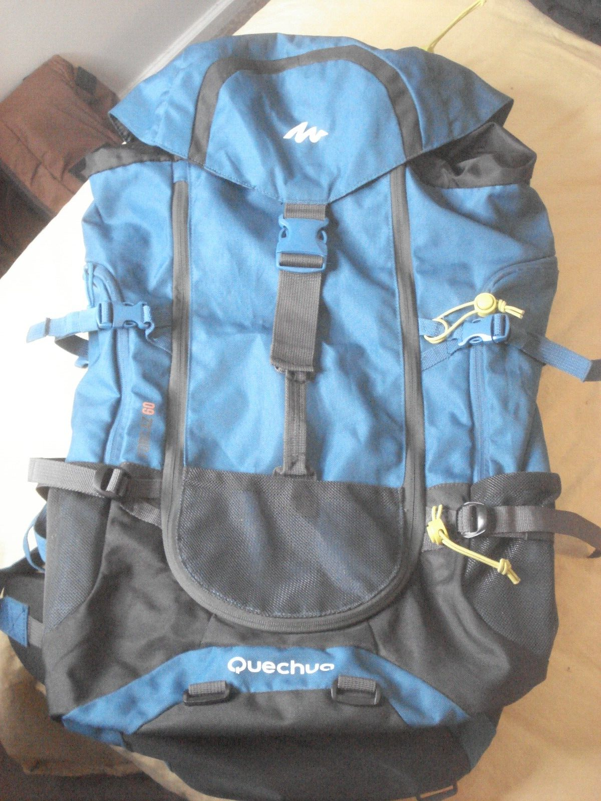 Quechua Forclaz 60L Internal Frame Hiking Pack Amazing Condition Adjustable eBay