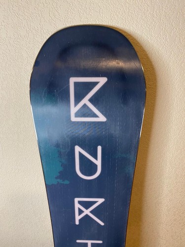 Burton Yeasayer Flying V Women S Snowboard 19 Size 152 Used