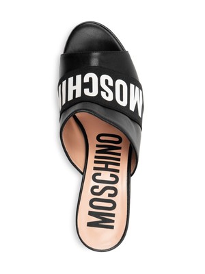

MOSCHINO Женские черные сандалии без шнуровки на платформе 1-1/2 дюйма с круглым блочным каблуком, Черный, 101MA28059C1AMF0000