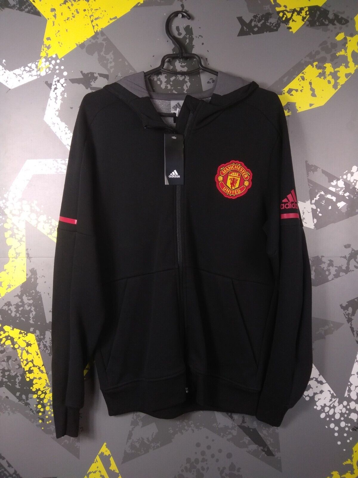 Manchester United Training Football Jacket With Hood Adidas ZNE Men Size M ig93 Manchester United Training Football Jacket With Hood Adidas ZNE Men Size M ig93