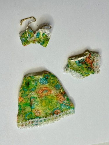 Vintage Marx SINDY FASHION Doll UNDERWEAR OUTFIT SET FLORAL LACE  GREEN 1970s