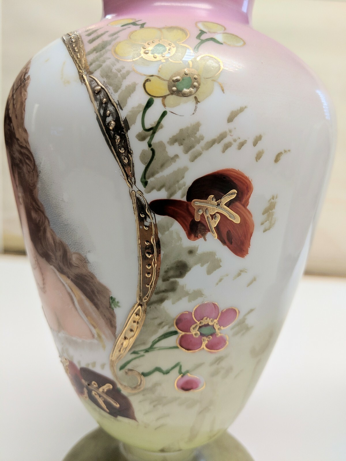 19th Century Bristol Glass Hand Blown Portrait Enameled Vase 11