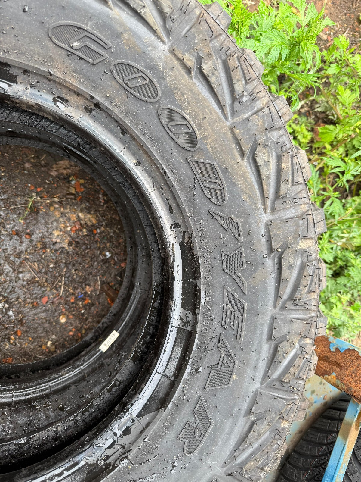 New 235 85 16 Goodyear, Wrangler, M+S 120/116Q x1 Tyre (F1_tyres) FOD YD145