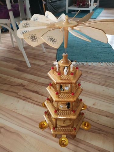 Alte weihnachtspyramide