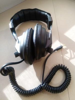 Labtec C-184 Stereo Headphones With Volume Control