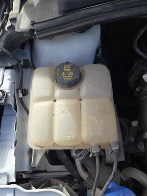 Used Coolant Bottle fits: FORD FOCUS 12 13 14 15 16 17 18