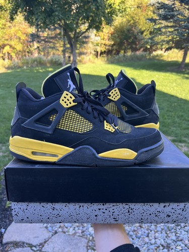 シューズ(男性用) Air Jordan 4 Retro Thunder (2012) Size 10.5 - Jordan 4 Retro Thunder (2012) 888507962812| eBay