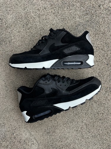 pink blue vapormax plus