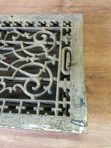 Antique  19th century Ornate Heat Register Cast Iron Wall Floor Grate Heat Vent